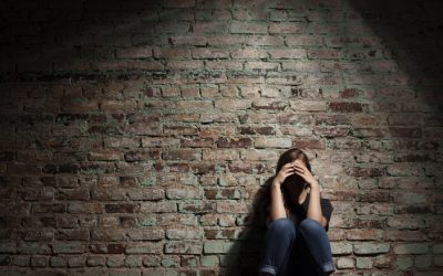 New review of clinical studies shows that antidepressants are effective, but must be given a chance to work
